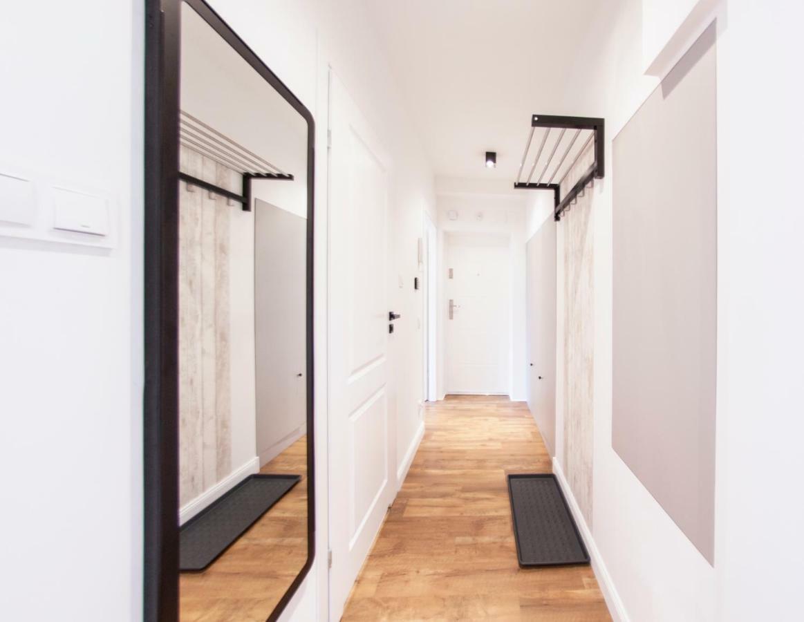 Family Luxury Comfort Old Town Apartament, 1-8, 2 Sypialnie I Salon, Parking W Cenie Γκντανσκ Εξωτερικό φωτογραφία