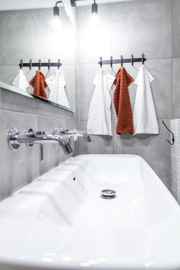Family Luxury Comfort Old Town Apartament, 1-8, 2 Sypialnie I Salon, Parking W Cenie Γκντανσκ Εξωτερικό φωτογραφία