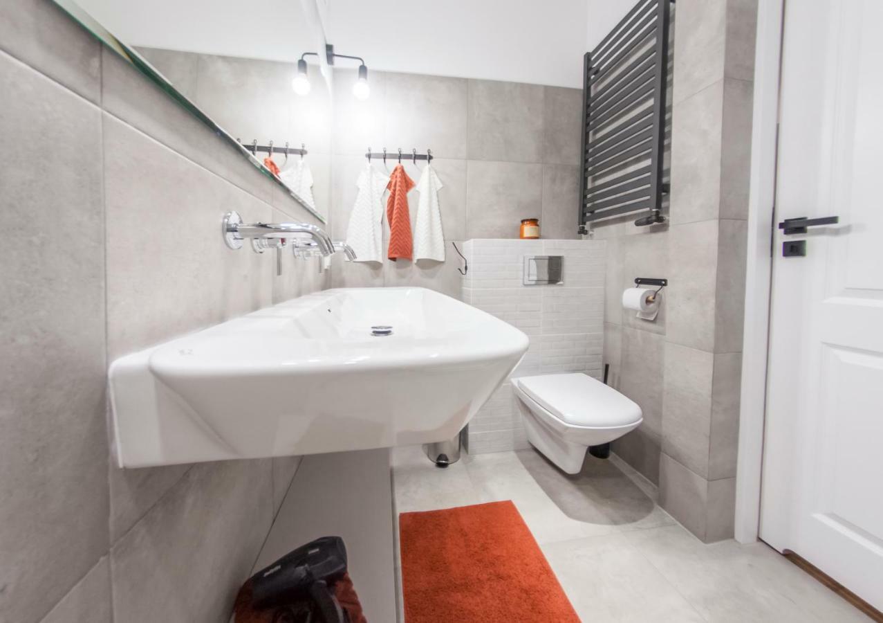 Family Luxury Comfort Old Town Apartament, 1-8, 2 Sypialnie I Salon, Parking W Cenie Γκντανσκ Εξωτερικό φωτογραφία